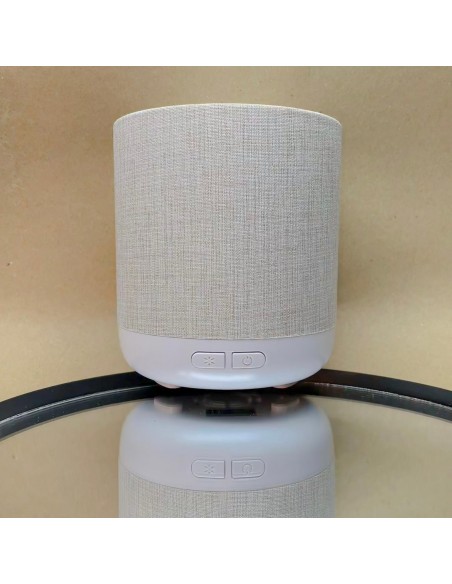 Difusor Led de Aceites Esenciales en blanco y gris por nebulizacion ultrasonica