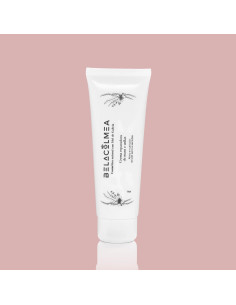 Crema reparadora de manos y uñas a base de miel